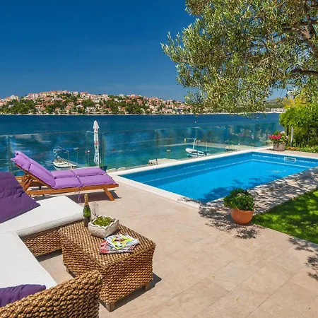 Ivana * Rogoznica (Sibenik-Knin)