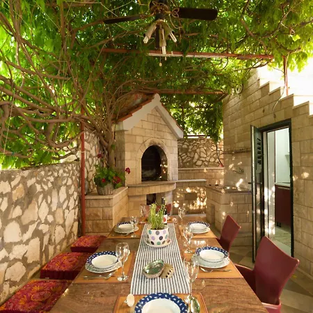 Ivana Casa de Férias Rogoznica (Sibenik-Knin)