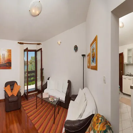 Ivana Casa de Férias Rogoznica (Sibenik-Knin)