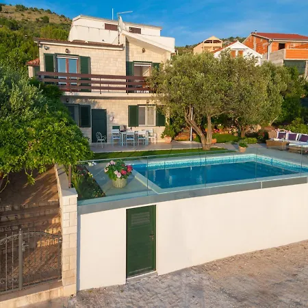 Casa de Férias Ivana Rogoznica (Sibenik-Knin)