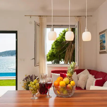 Casa de Férias Ivana Rogoznica (Sibenik-Knin)