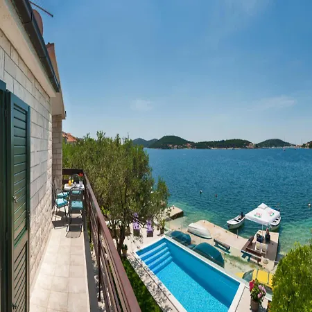 Ivana * Rogoznica (Sibenik-Knin)